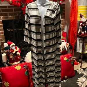 Ups and Downs Long Open Duster! Black, Gray and White Stripes! Size:Large